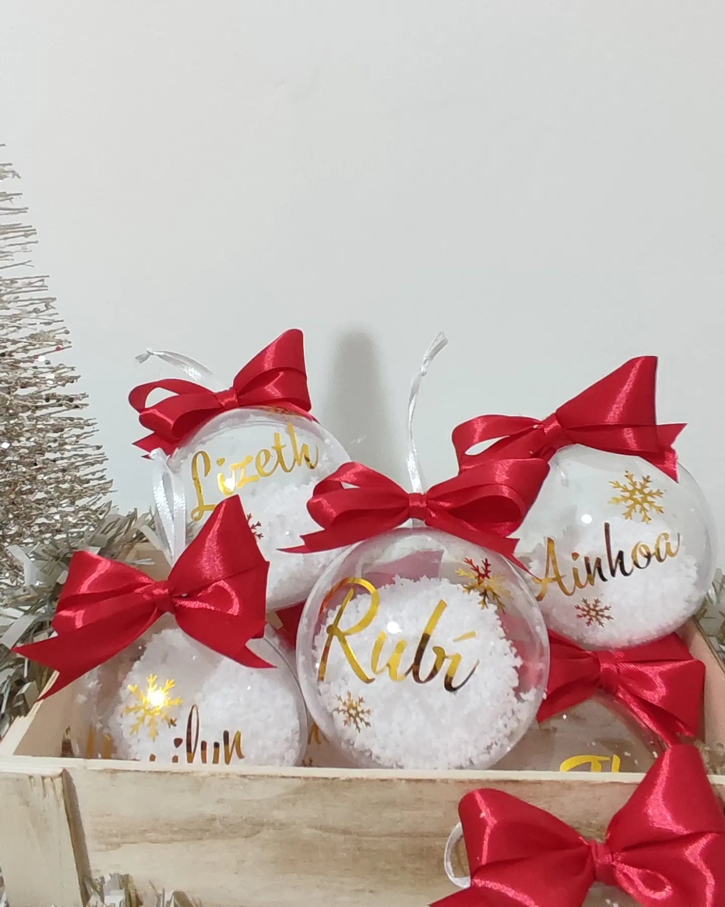 Bolas navideñas acrílicas