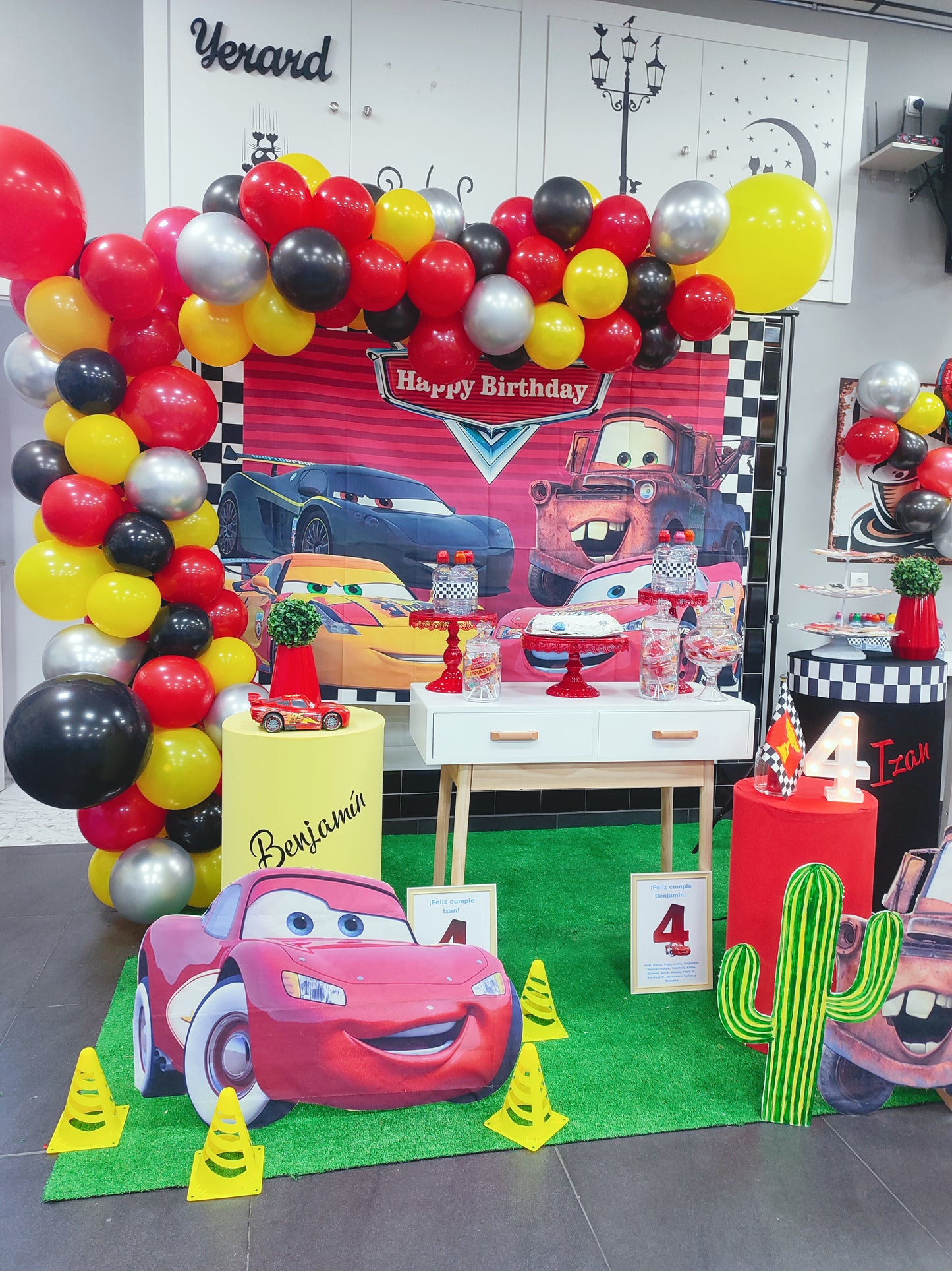 ''Decoración Rayo Mac Queen''